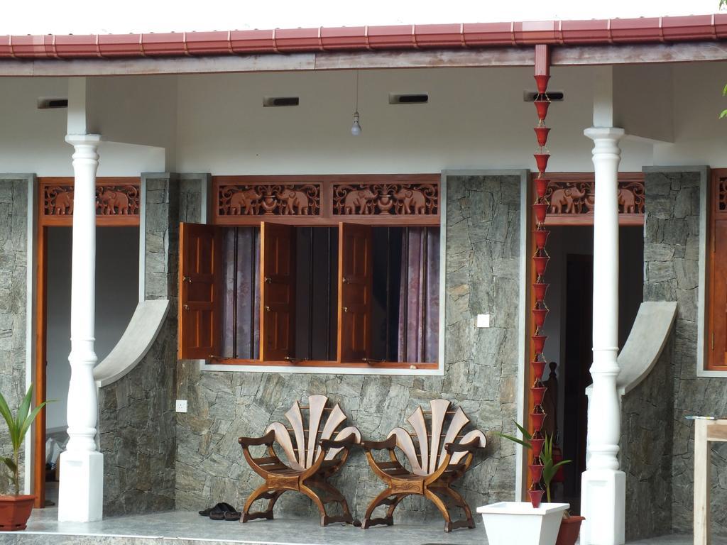 Beach Corner Hotell Weligama Eksteriør bilde