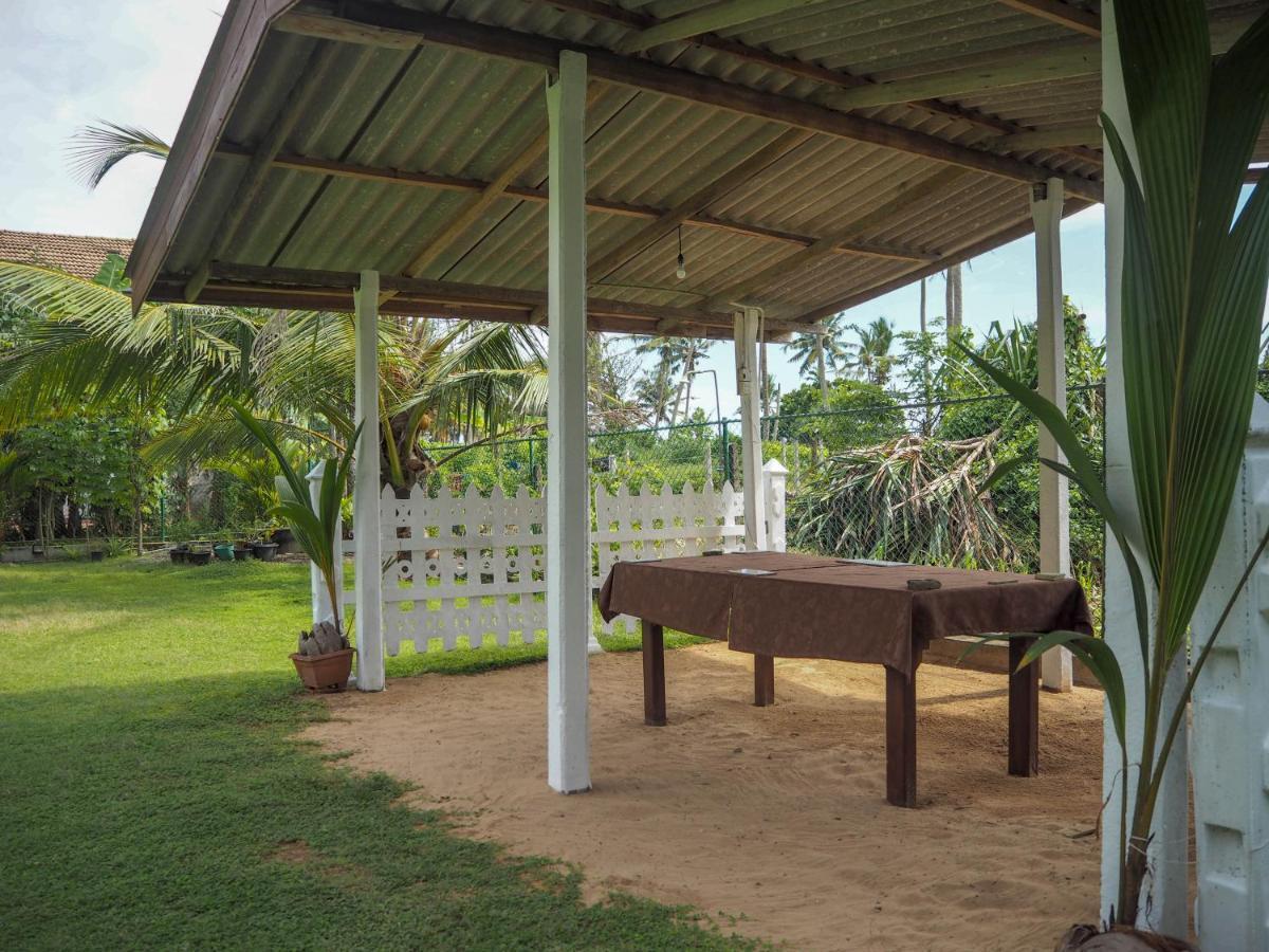 Beach Corner Hotell Weligama Eksteriør bilde