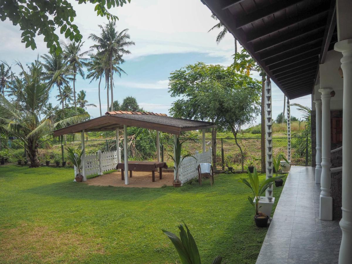 Beach Corner Hotell Weligama Eksteriør bilde