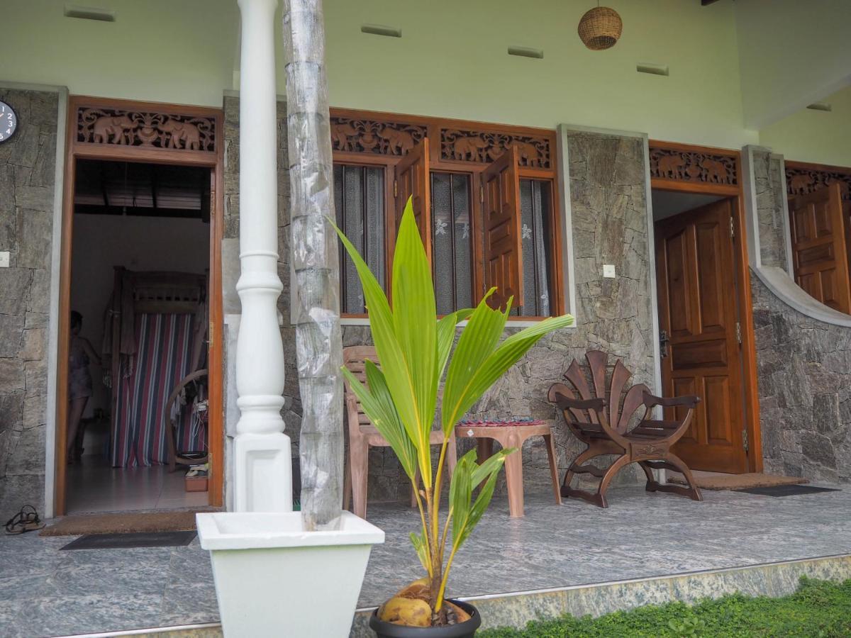 Beach Corner Hotell Weligama Eksteriør bilde